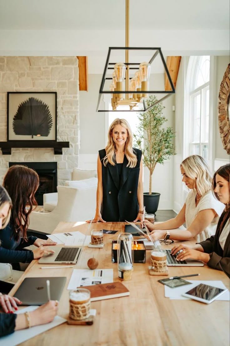 Abstrakte neuronale Netze